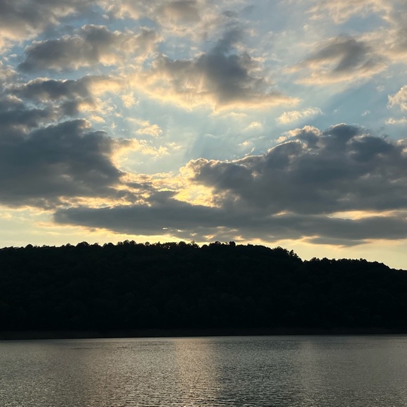 Meet your Posher, Renae - Picture 2 of 2